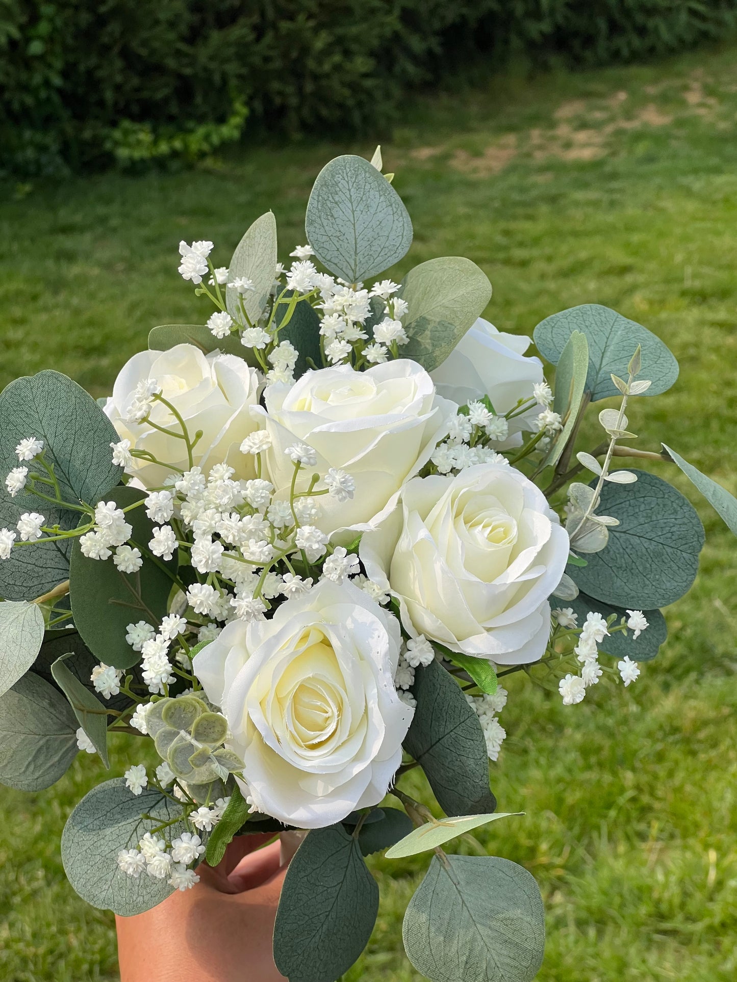 11 inch White Rose Bouquet