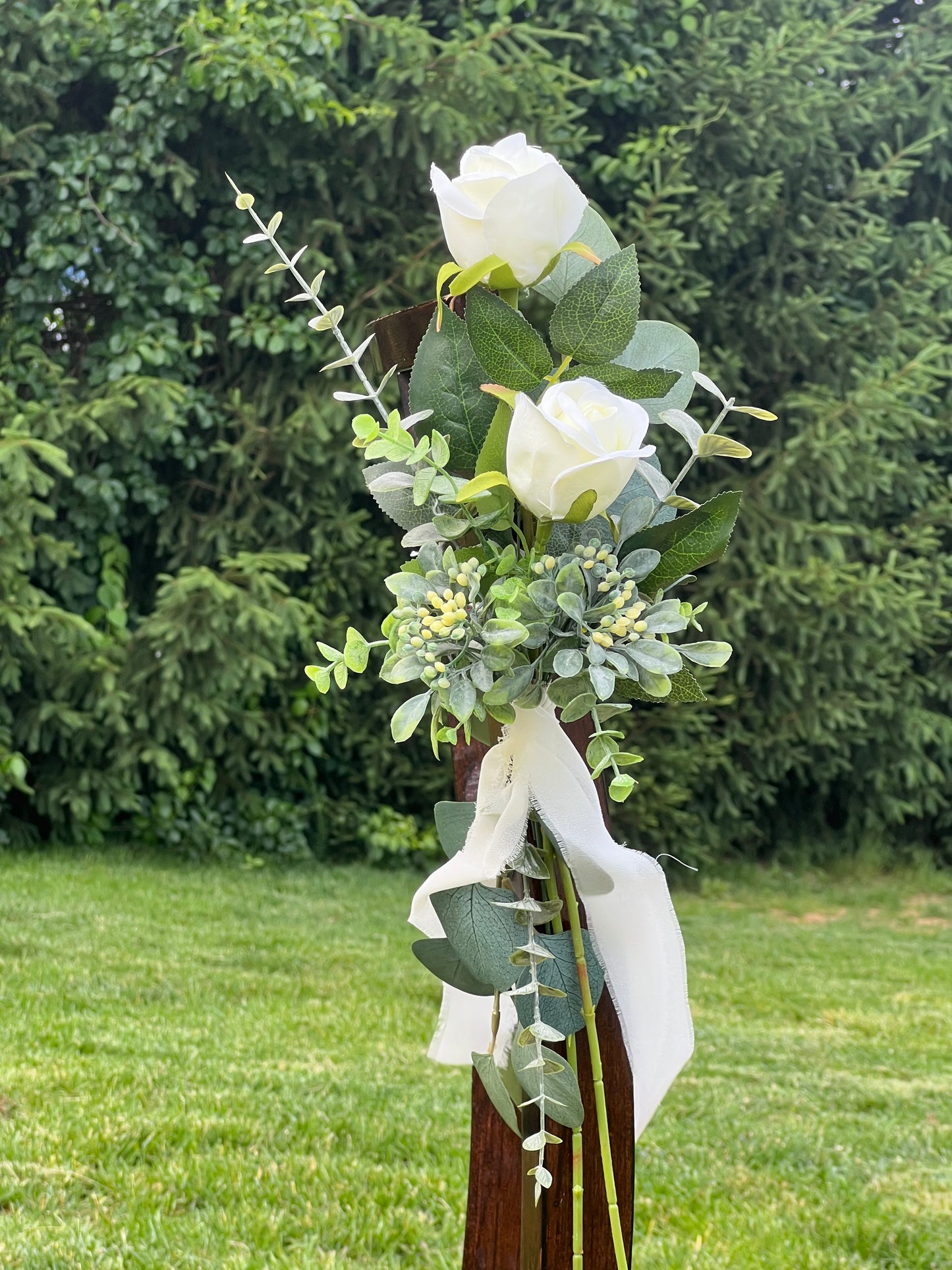 Long Stem Rose Aisle Flowers