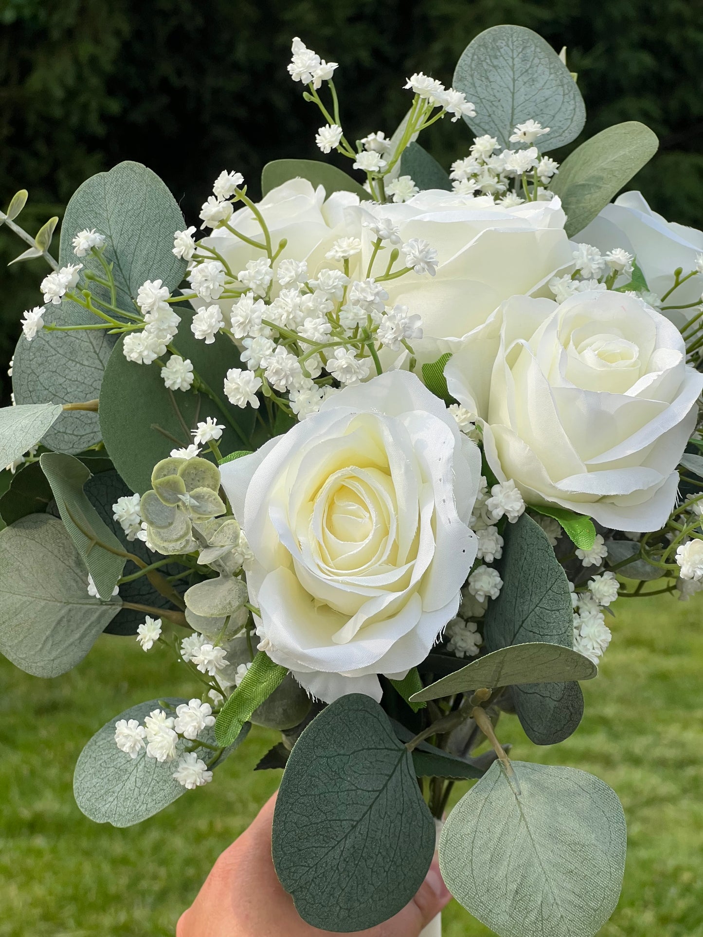 11 inch White Rose Bouquet